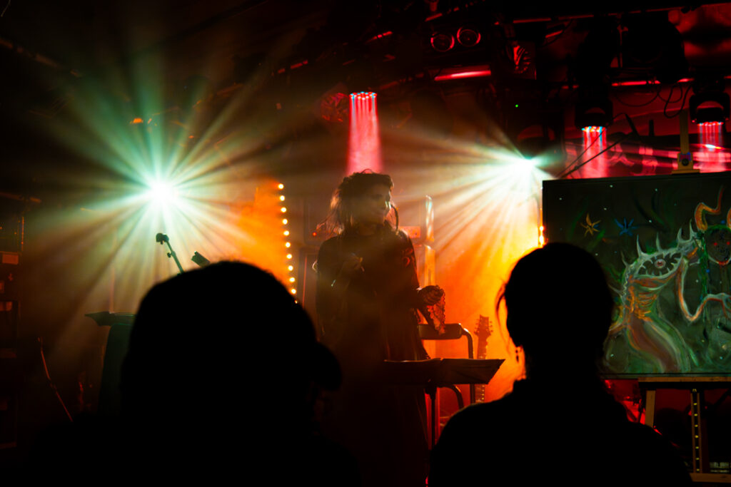 Photo by Julian Mendy